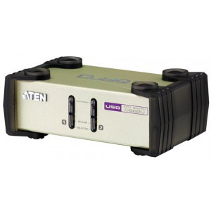 KVM-switch, 1 konsol styr 2 datorer, OSD, USB & PS/2 CS82U-AT