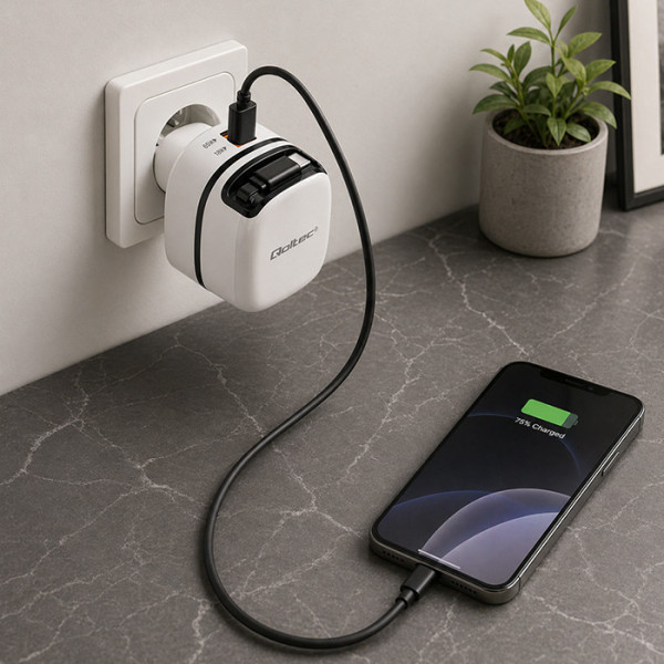 Laddare USB-C för mobiltelefon med utdragbar kabel