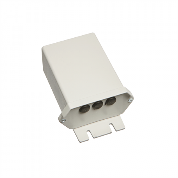 The low voltage contact box can be used to control the projector lifts (PPL 2035, PPL 2100 and PPL 2170) by low voltage contact closures and/or via a permanent switcher. 7099041
