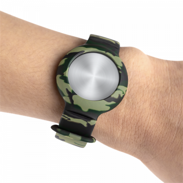 DELTACO Apple AirTag silicone wristband, camouflage MCASE-TAG18